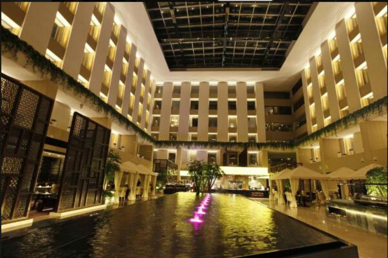 Palace Garden Hotel And Resorts Beijing Exterior photo